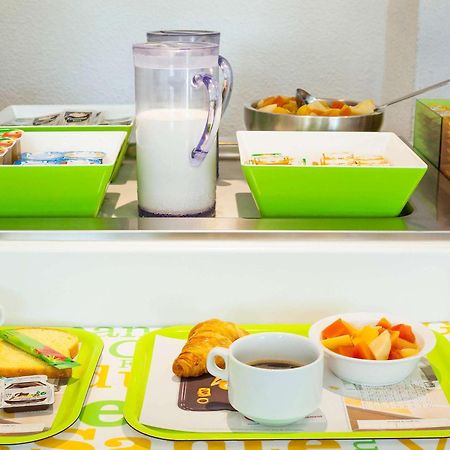 Ibis Budget Sucy En Brie Luaran gambar