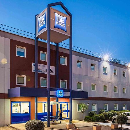 Ibis Budget Sucy En Brie Luaran gambar