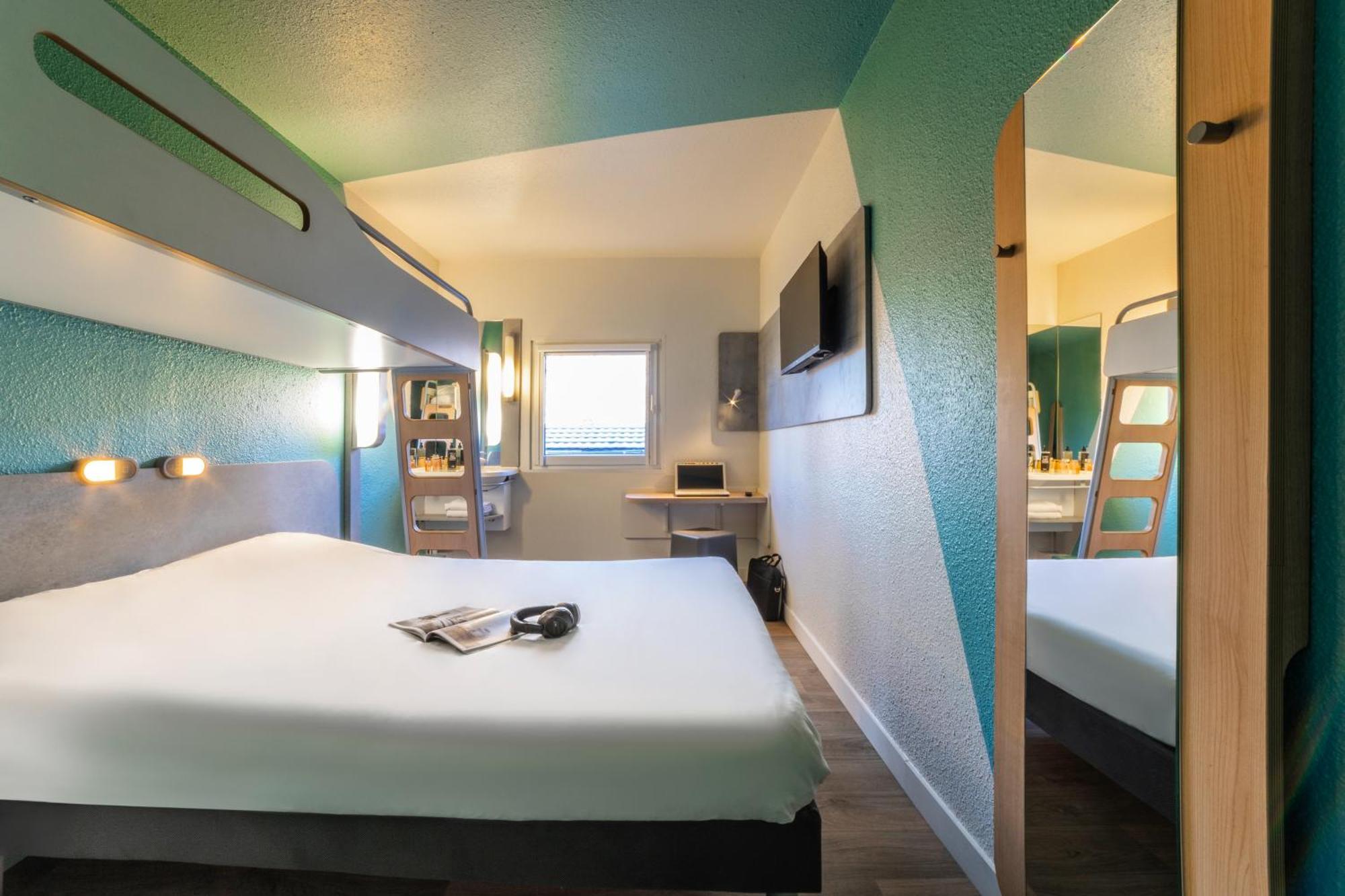 Ibis Budget Sucy En Brie Luaran gambar