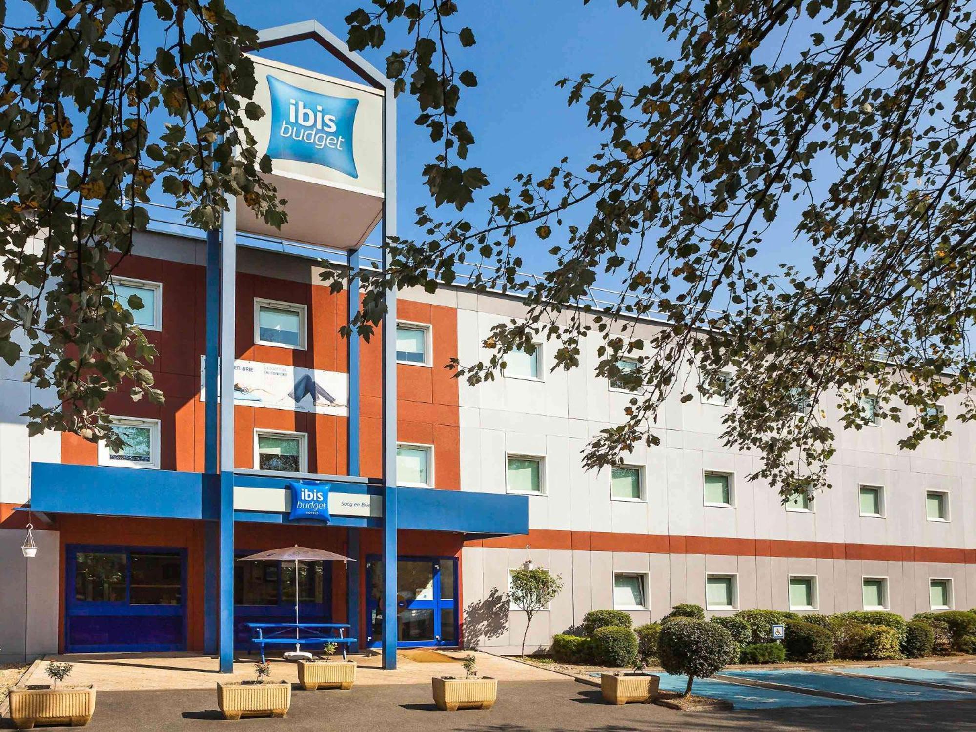 Ibis Budget Sucy En Brie Luaran gambar