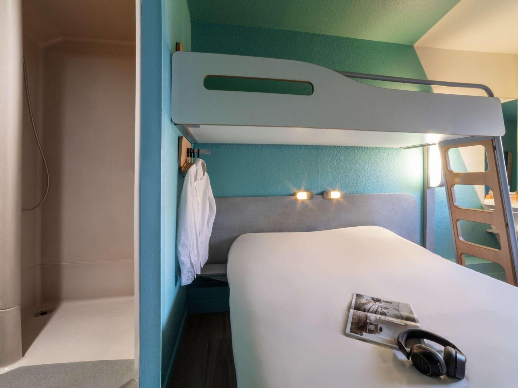 Ibis Budget Sucy En Brie Luaran gambar